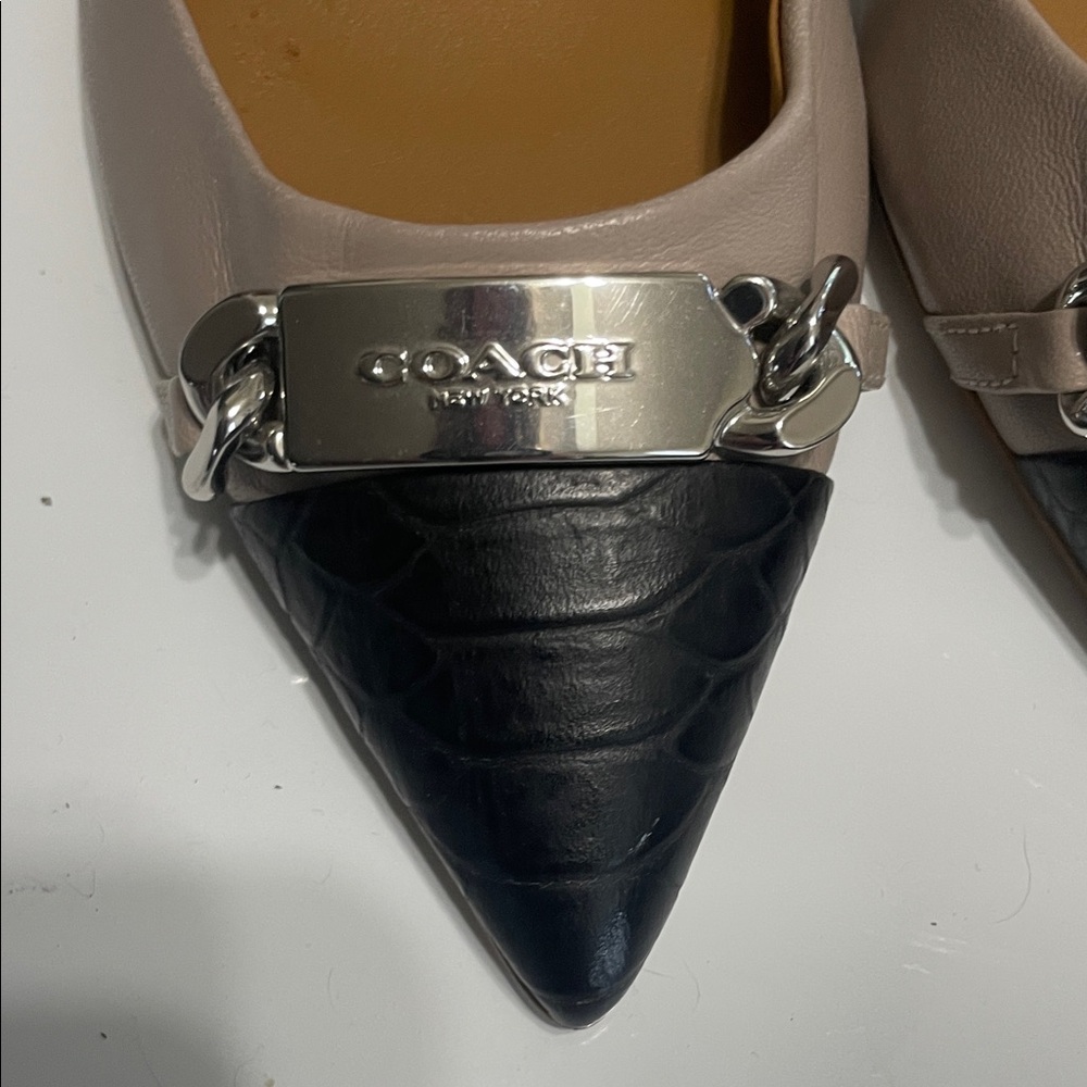 Coach Women's Black and Cream Heels New Not worn - Picture 2 of 4